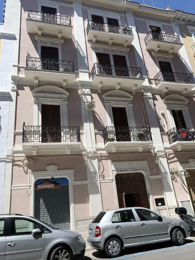 Azzurra Flat Bari Center Appartement Buitenkant foto
